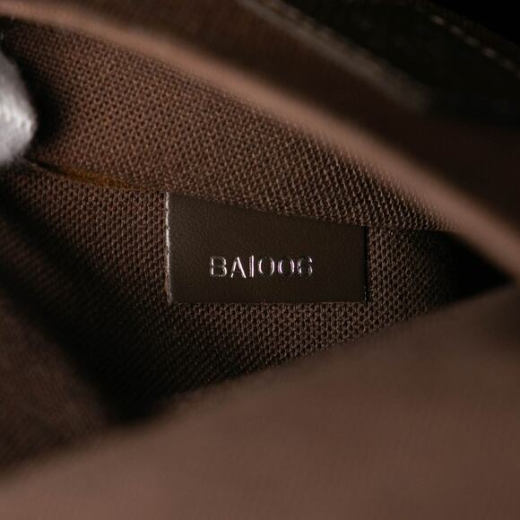 Louis Vuitton Taiga Andrei Crossbody Bag M32488 - Picture 6 of 6